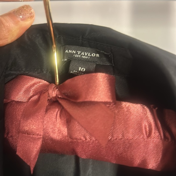 Ann Taylor trench coat black with gold buttons - Picture 5 of 5